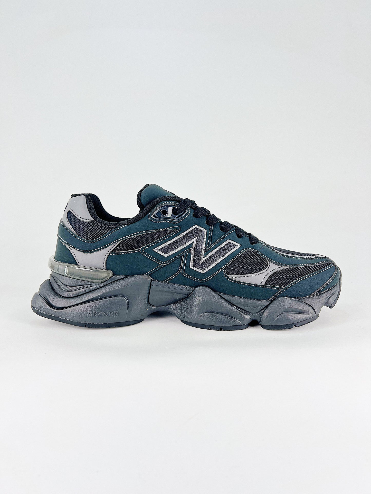 New Balance NB 9060 Sneakers