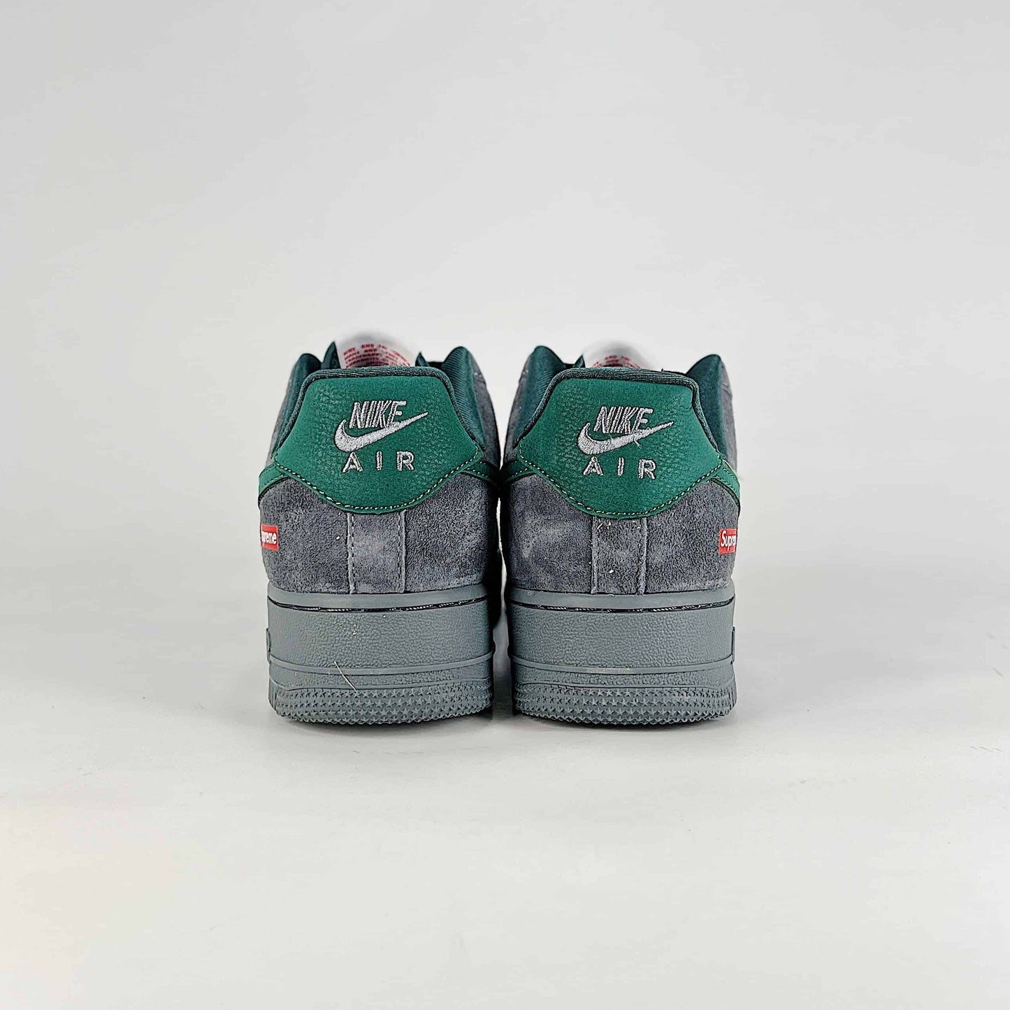 Nike Air Force 1 Low x Supreme sneakers