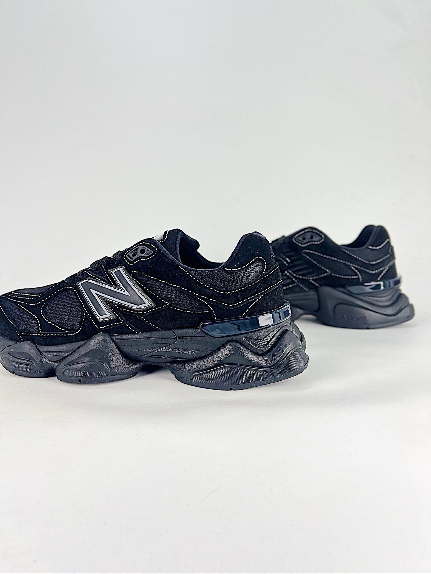 New Balance NB 9060 Sneakers
