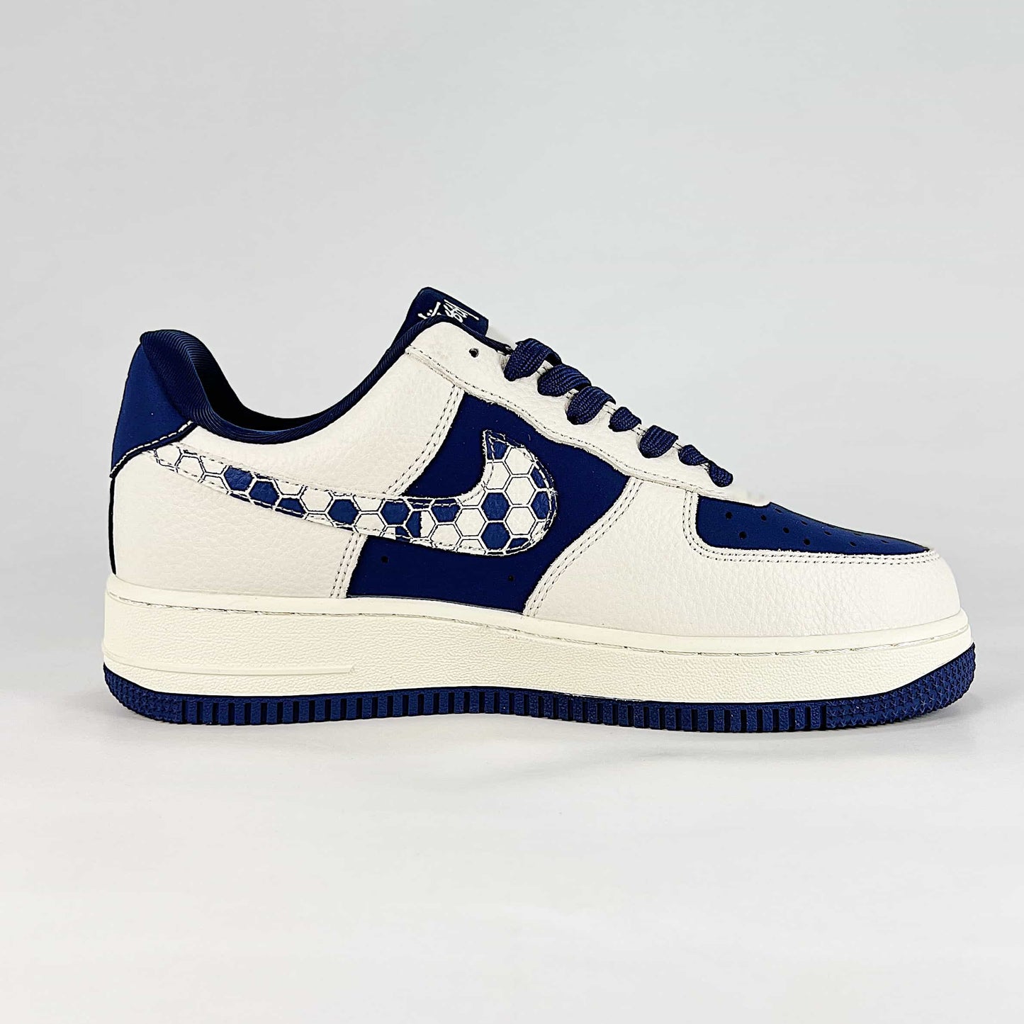 Nike Air Force 1 Sneakers