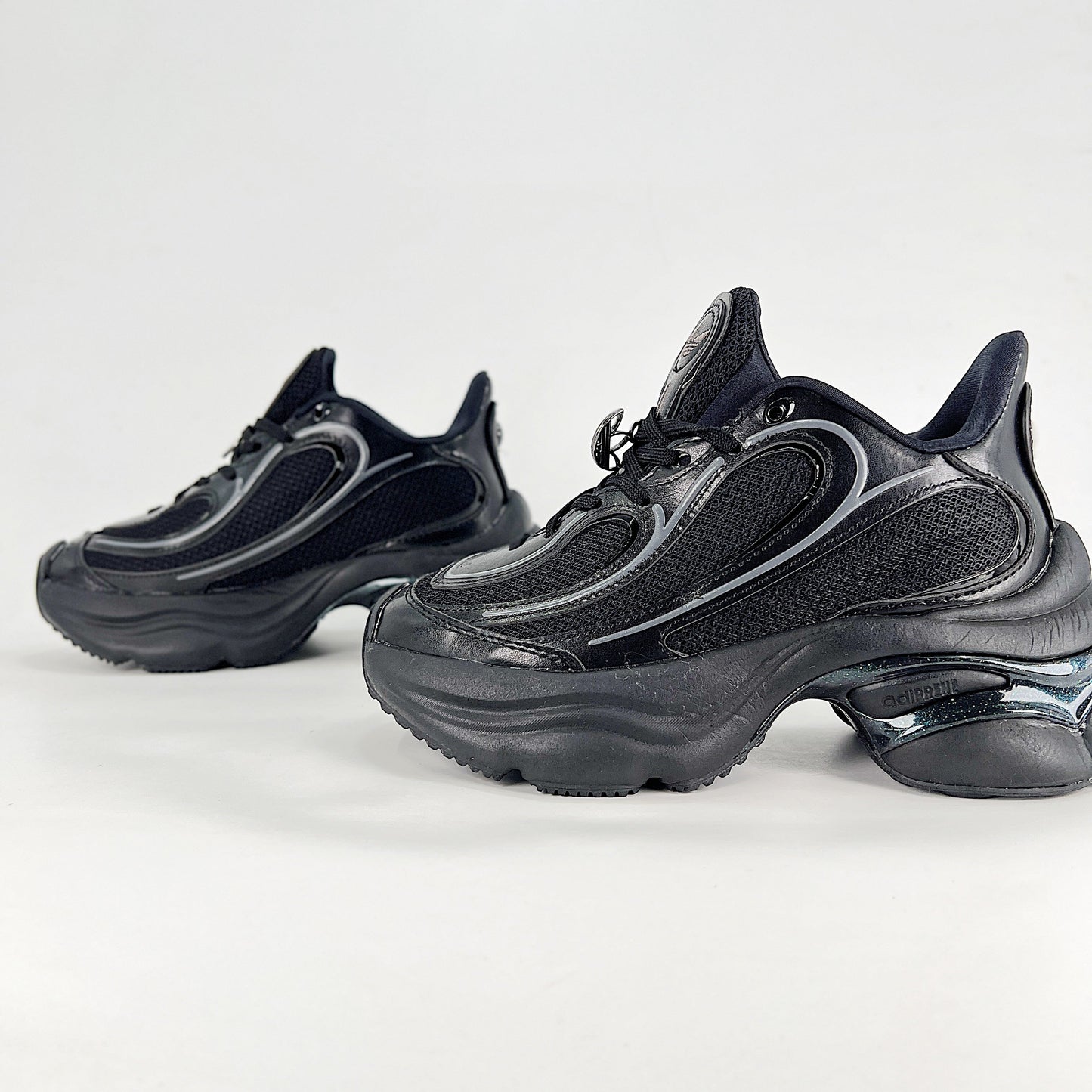 Adidas Ozvenuz Sneakers