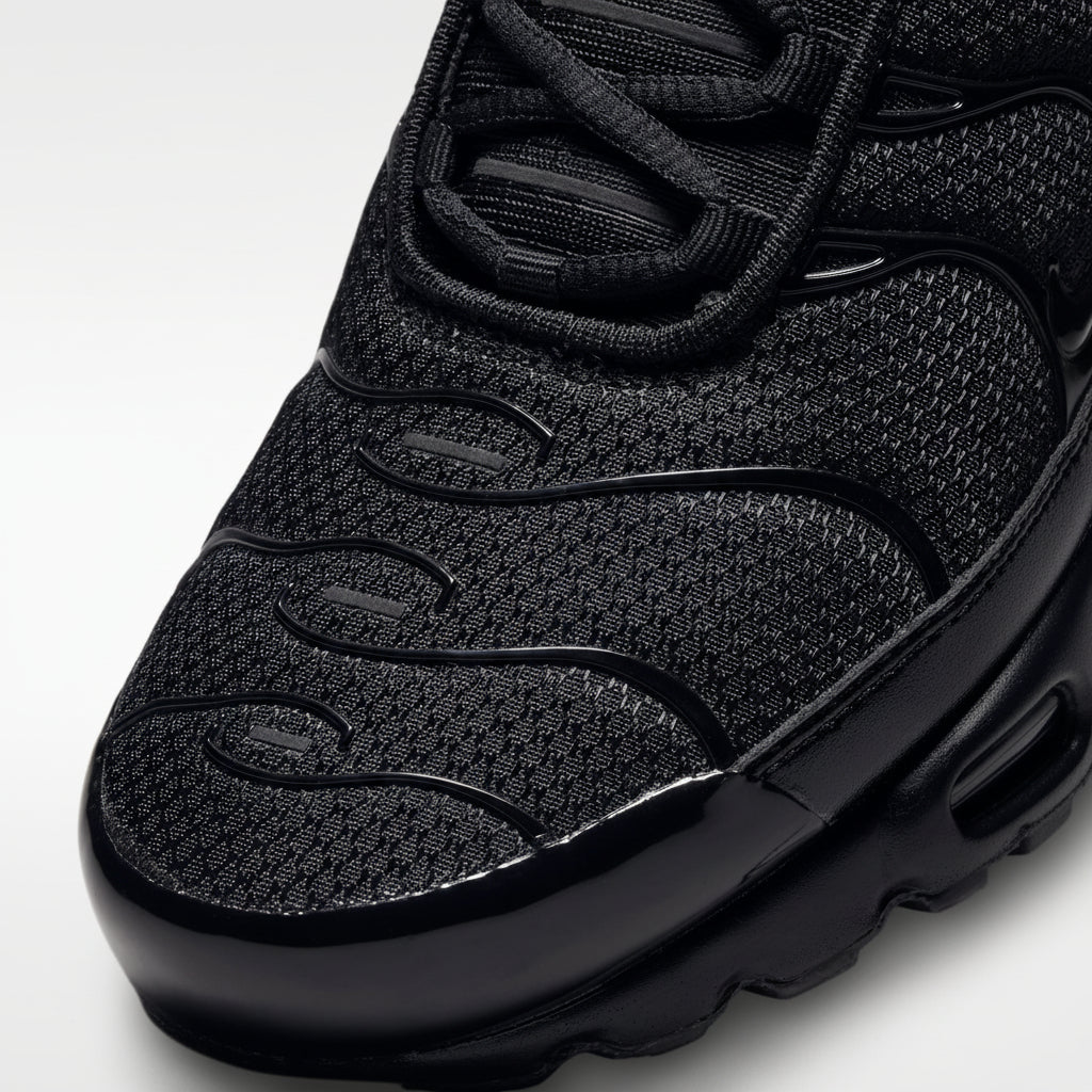 Nike Air Max Plus "Triple Black" Sneakers