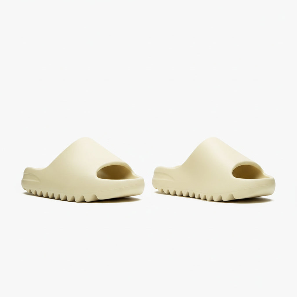 Yeezy Slide Bone Prestige Stride
